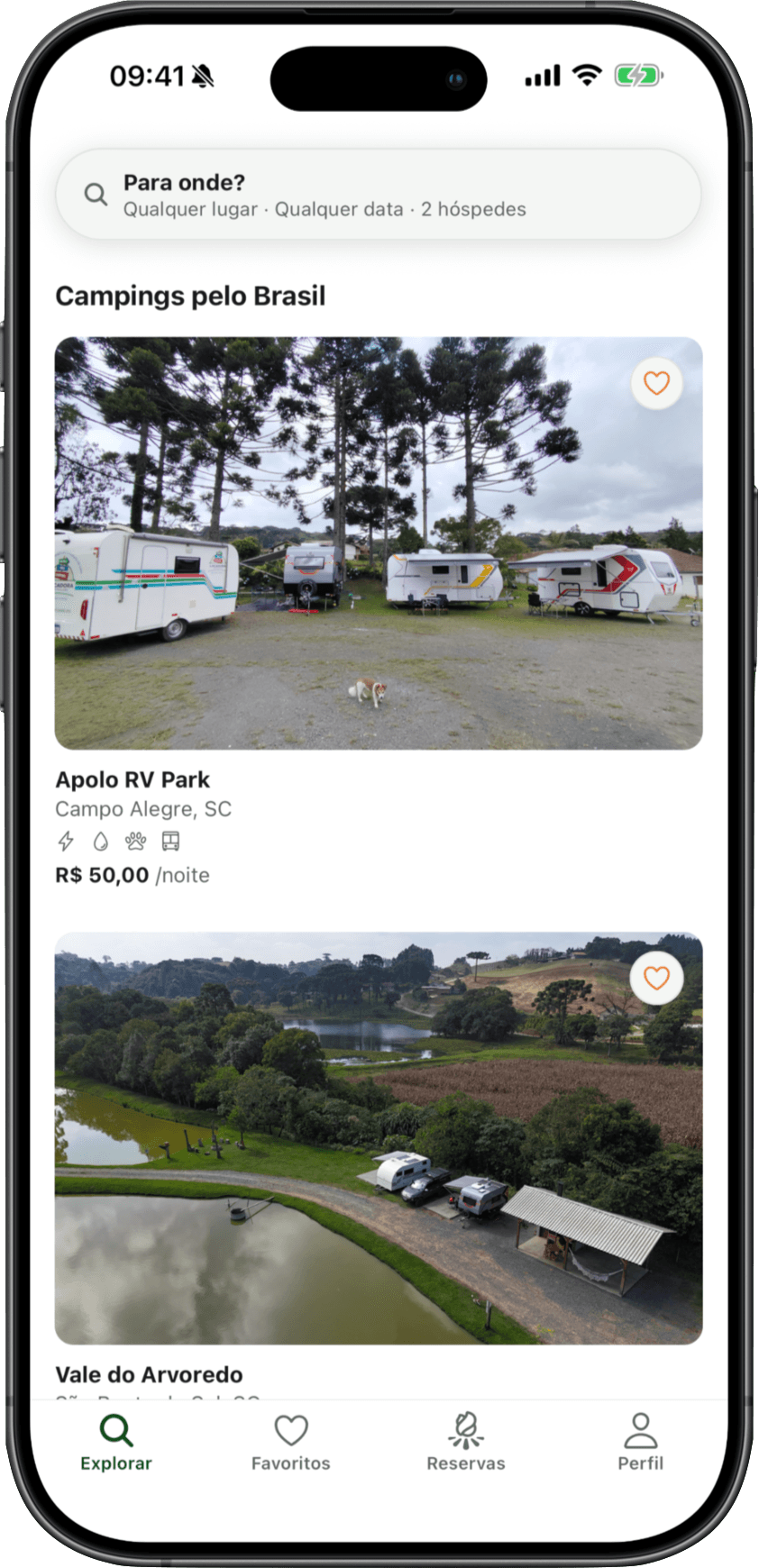 Tela do aplicativo Kamping mostrando a lista de campings com foto, cidade e preço da diária